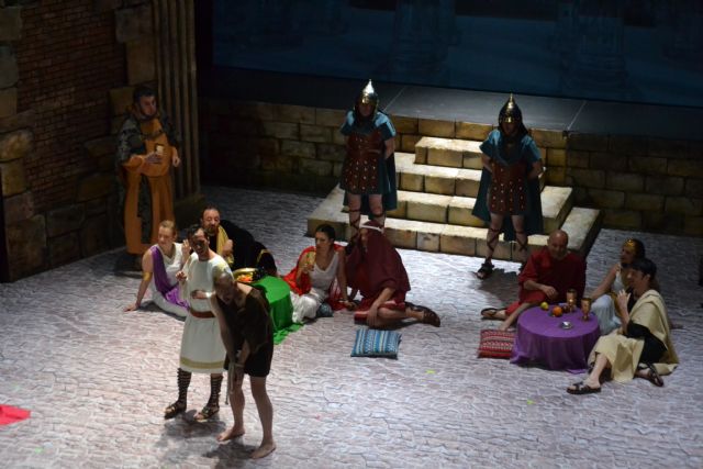 El Teatro Vico se emociona con el estreno de 'Jesús de Nazaret' - 2, Foto 2