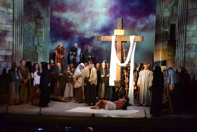El Teatro Vico se emociona con el estreno de 'Jesús de Nazaret' - 4, Foto 4