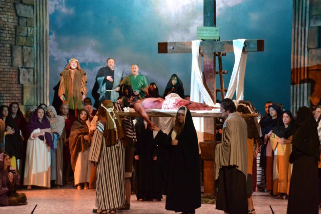 El Teatro Vico se emociona con el estreno de 'Jesús de Nazaret' - 5, Foto 5