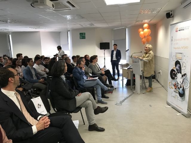 Un centenar de alumnos participan en la primera edición del programa ´Emprendimiento en FP´ - 1, Foto 1