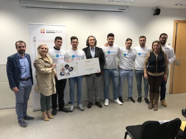 Un centenar de alumnos participan en la primera edición del programa ´Emprendimiento en FP´ - 2, Foto 2