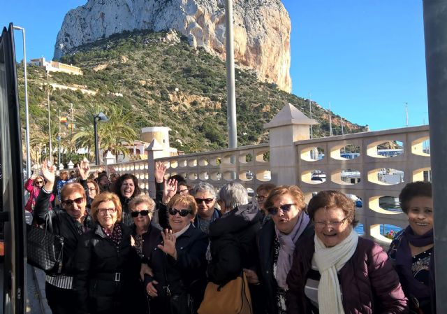 Cerca de 60 participantes en el viaje a Alicante para celebrar el día de la mujer - 2, Foto 2