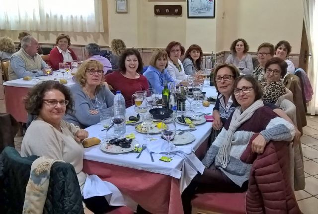 Cerca de 60 participantes en el viaje a Alicante para celebrar el día de la mujer - 5, Foto 5