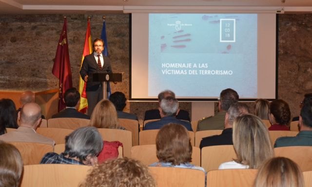 El Gobierno regional resalta el esfuerzo y la dignidad demostrada por las víctimas frente al terrorismo - 2, Foto 2