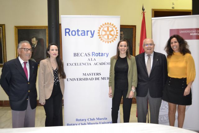 La Universidad de Murcia entrega las becas 'Juan Cuello' y 'Rotary Club' a estudiantes con talento - 2, Foto 2