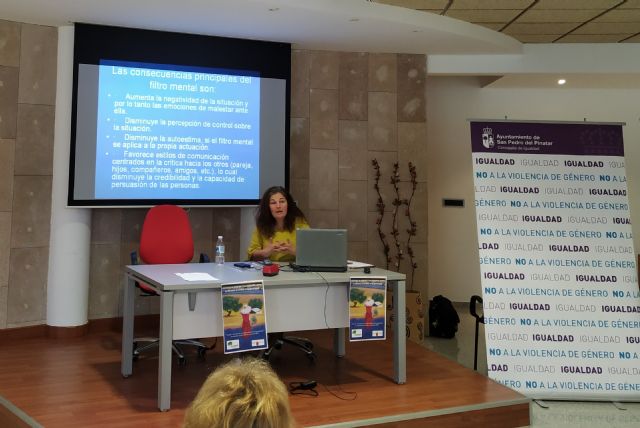 La concejalía de Igualdad organiza Habilidades para favorecer el Bienestar Integral de la Mujer - 2, Foto 2