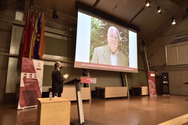 La Universidad de Murcia rinde un sentido homenaje póstumo a José Molina Molina - 2, Foto 2
