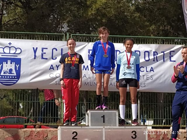 El Club Atletismo Alhama suma dieciocho medallas en el regiona Sub14 y Sub16, Foto 5