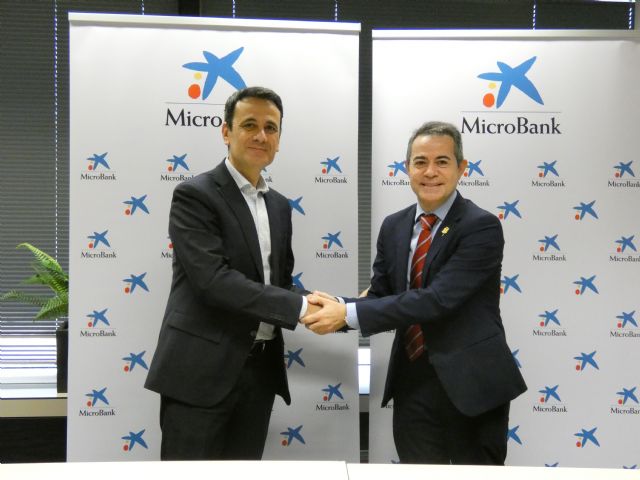 El Ayuntamiento de Lorquí y MicroBank firman un convenio de colaboración para incentivar el autoempleo y la actividad emprendedora - 3, Foto 3