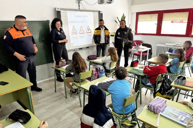 Un millar de escolares se conciencian sobre educación vial en una campaña con los patinetes como protagonistas - 3, Foto 3