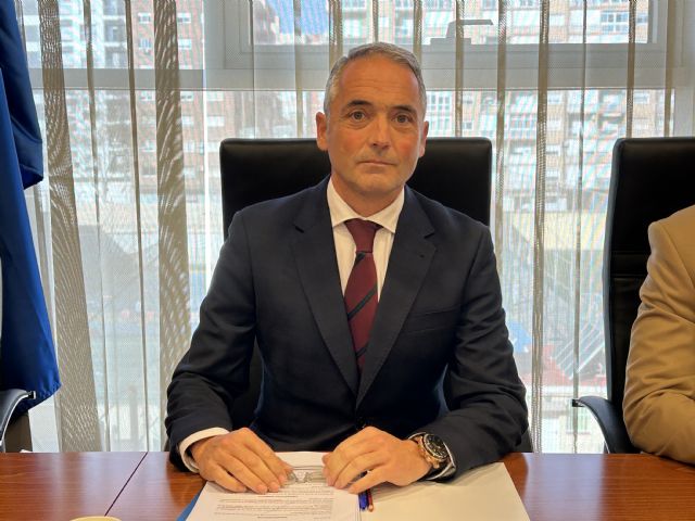 El director general de Impulso al Comercio, Innovación Empresarial e Industrias y Oficios Artesanales comparece ante la Asamblea Regional - 1, Foto 1