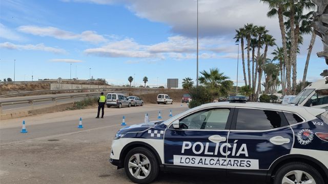 El Ayuntamiento de Los Alcázares aprueba dos nuevas plazas de movilidad para el servicio de Policía Local - 1, Foto 1
