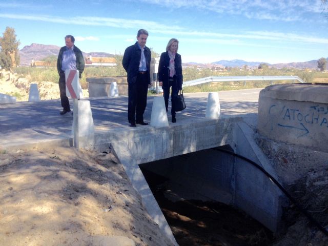 Invierten 24.000€ en la sustitución de un puente dañado de la Carretera RM-D10 de la Almenara, en la diputación lorquina de Campillo - 1, Foto 1