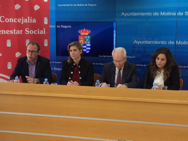 El Ayuntamiento de Molina de Segura y Proyecto Hombre firman un convenio de colaboración para proyecto de atención a personas con problemas de adicción - 3, Foto 3