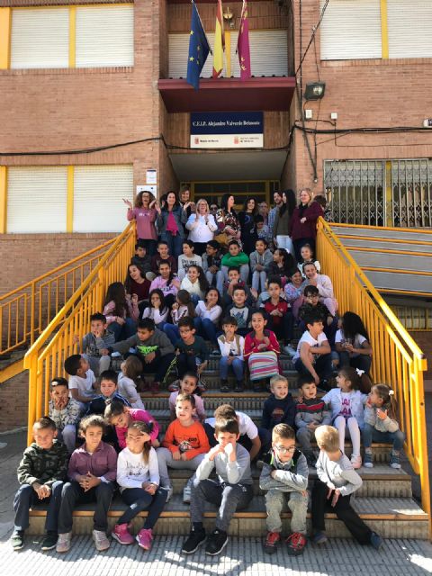 El colegio Infante Don Juan Manuel pasa a den ominarse CEIP Alejandro Valverde Belmonte, en homenaje al  campeón del mundo - 1, Foto 1
