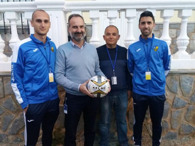 El equipo EF La Aljorra-SABIC visita el complejo industrial de la compañía - 1, Foto 1