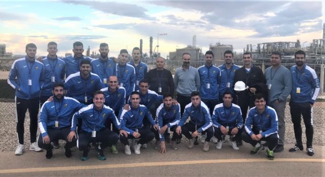 El equipo EF La Aljorra-SABIC visita el complejo industrial de la compañía - 2, Foto 2