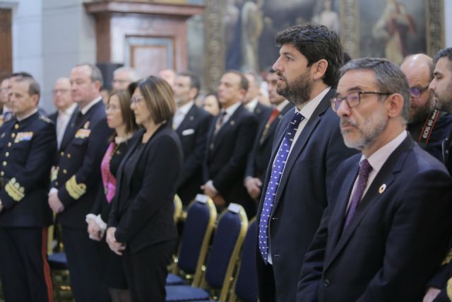 El presidente Fernando López Miras asiste a  la misa con motivo del día de la patrona de Cartagena,  la Virgen de la Caridad - 1, Foto 1