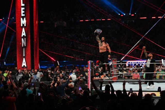 Roman Reigns retiene el Campeonato Universal en WrestleMania 37 derrotando a Edge y Bryan - 1, Foto 1