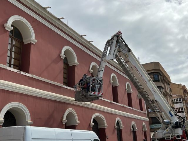 El Ayuntamiento de Lorca revisa cerca de medio centenar de fachadas de edificios del casco histórico para evitar la caída de cascotes y desprendimientos en fachadas - 3, Foto 3