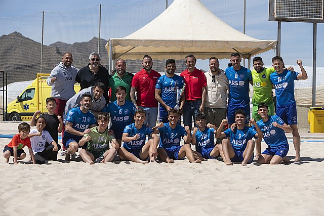 El Complejo Deportivo acogió el triangular clasificatorio de fútbol playa para la Copa RFEF, Foto 1