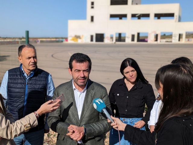 VOX pide actuaciones “urgentes” para lograr la reparación del asfalto y la terminación de las instalaciones del circuito de Fuente Álamo - 1, Foto 1