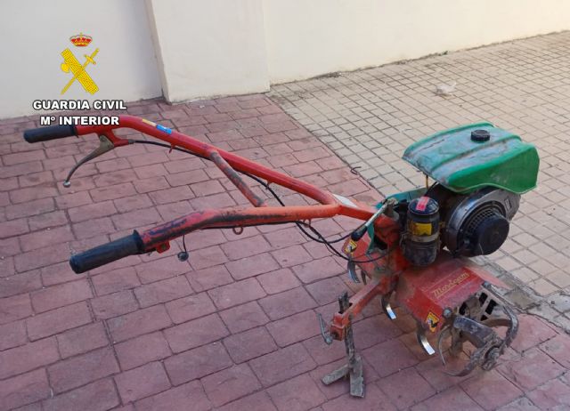 La Guardia Civil desmantela un grupo delictivo que cometía robos en fincas del Noroeste - 1, Foto 1