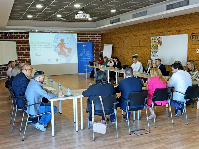 El Ayuntamiento colaborará con el SEF para ofrecer trabajadores con formación a la carta de la industria local - 5, Foto 5