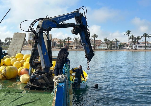 La Comunidad baliza las playas del Mar Menor para proteger a los bañistas y preservar el entorno marino - 1, Foto 1