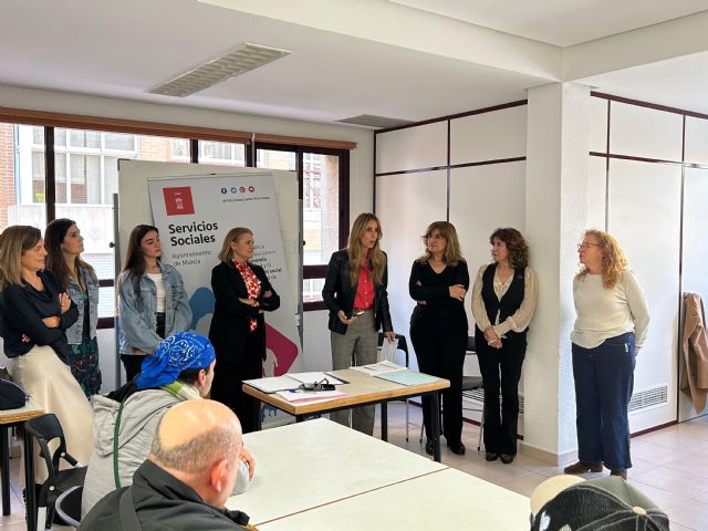 El Servicio de Acompañamiento social intensivo y el Centro Municipal de Servicios Sociales Ciudad de Murcia combaten la exclusión social tejiendo redes interpersonales sanas entre vecinos - 1, Foto 1