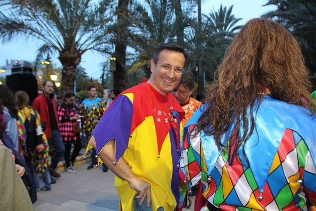 Miles de corremayos llenaron las calles de color con motivo de la XXXIV Edición de Los Mayos en Alhama de Murcia - 2, Foto 2