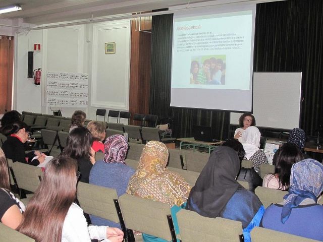 Una jornada sobre el comportamiento de los adolescentes reúne a padres y a profesionales - 2, Foto 2