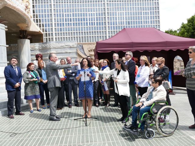 Afibrocar alza la voz en el Día de la Fibromialgia con un manifiesto que reivindica el reconocimiento de la enfermedad - 1, Foto 1