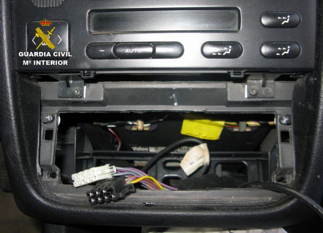 La Guardia Civil esclarece una docena de robos con fuerza en vehículos - 4, Foto 4