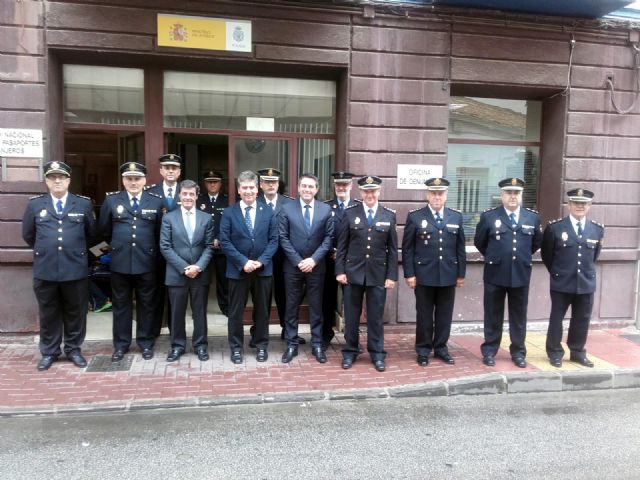 El Director General de la Policía, Ignacio Cosidó, visitó la Comisaría de Alcantarilla - 4, Foto 4