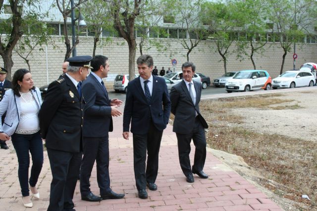El Director General de la Policía, Ignacio Cosidó, visitó la Comisaría de Alcantarilla - 5, Foto 5