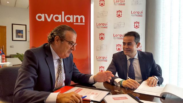 El Ayuntamiento promociona la actividad empresarial a través de la firma de un convenio con AVALAM para facilitar la financiación de proyectos empresariales - 1, Foto 1