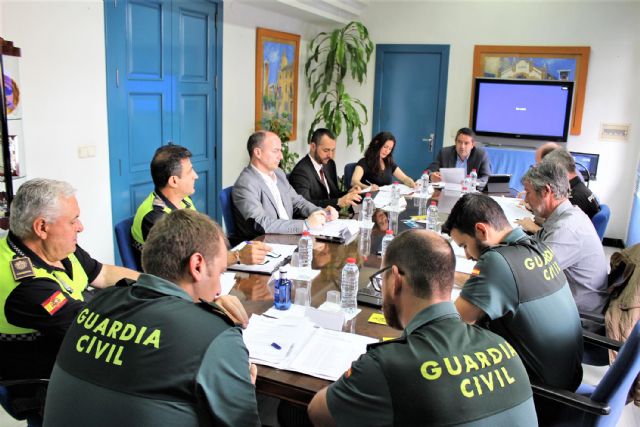 La Junta Local de Seguridad se reunió en Alcantarilla para tratar temas relacionados con el municipio, en estos momentos especialmente de Fiestas de Mayo - 5, Foto 5