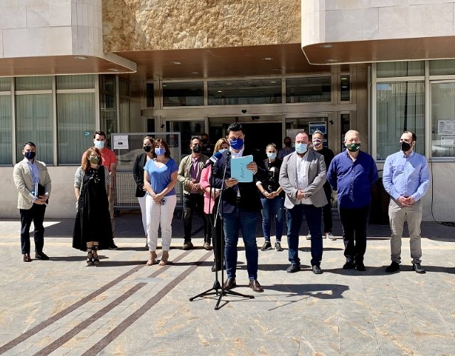 El alcalde, José Miguel  Luengo destaca la labor de enfermeras y enfermeros en el municipio de San Javier - 1, Foto 1