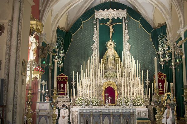 Altar del Quinario en honor al Stmo. Cristo de la Vera-cruz de Alcalá del Río	 - 1, Foto 1