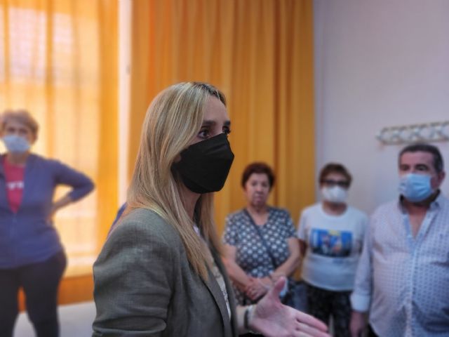 Los centros de mayores y sus 35.000 usuarios sufren el abandono y la caótica gestión del alcalde socialista - 2, Foto 2