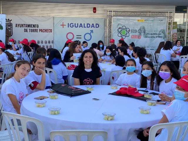 Encuentro de 100 niñas y 10 científicas para despertar vocaciones STEM, en Torre Pacheco - 4, Foto 4