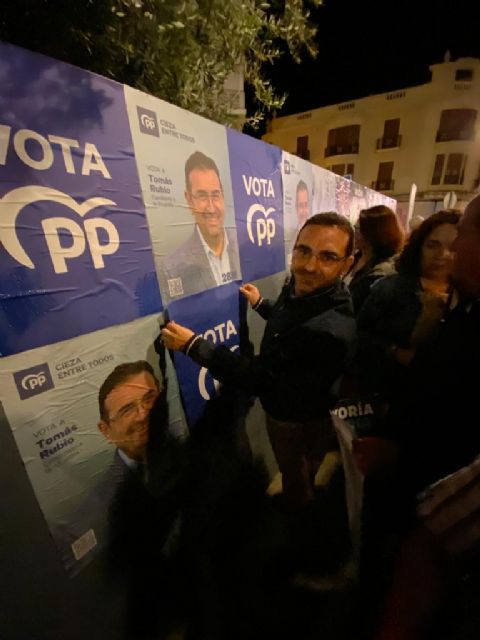 Acto pegada de Carteles Elecciones 28M. PP Cieza - 2, Foto 2