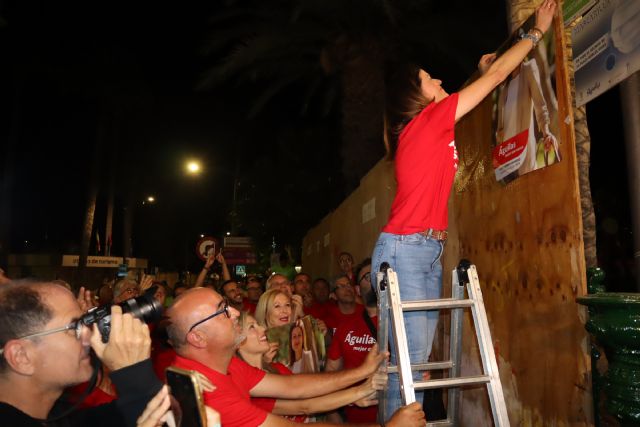 Una multitudinaria marea roja respalda a Moreno en el arranque de la campaña electoral - 4, Foto 4