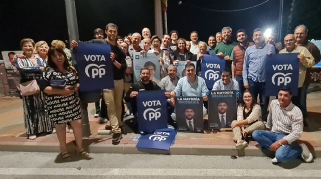 Con la pegada de carteles el PP torreño comienza una campaña electoral volcada en el cambio político en el municipio - 2, Foto 2