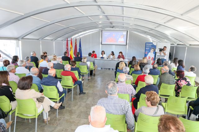 Nuevos servicios de podología, mejora de la orientación, musicoterapia, autocuidado o intergeneracionales llegan a los mayores de las pedanías de Lorca a través del programa 'Cercanos' - 1, Foto 1