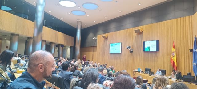 UGT pide aumentar la ratio de profesionales de Enfermería en la Región de Murcia - 1, Foto 1