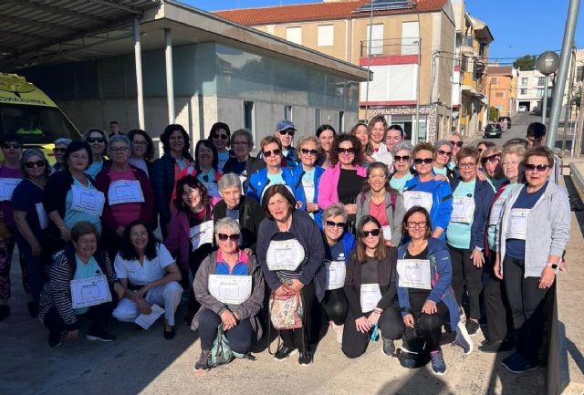 El Centro de Salud de Bullas celebra el Día Internacional de la Enfermería con una jornada saludable al aire libre - 1, Foto 1