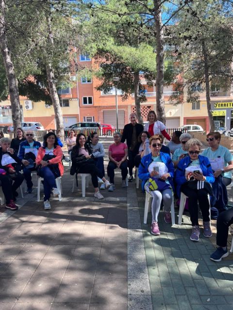 El Centro de Salud de Bullas celebra el Día Internacional de la Enfermería con una jornada saludable al aire libre - 2, Foto 2