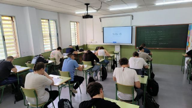 Más de 1.300 personas realizan las pruebas de acceso a Grado Medio y Superior de Formación Profesional - 1, Foto 1